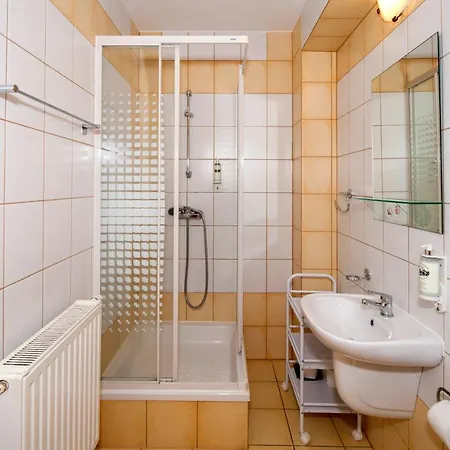 Gospoda Graniczna Bombaj Отель типа 