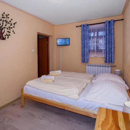 Graniczna Bombaj Jakuszyce 住宿加早餐酒店 斯克拉斯卡波伦巴