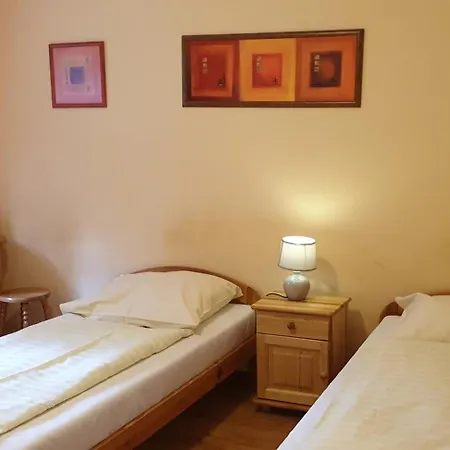 Gospoda Graniczna Bombaj Отель типа 